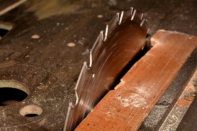 Miter Saw - Sliding Compound